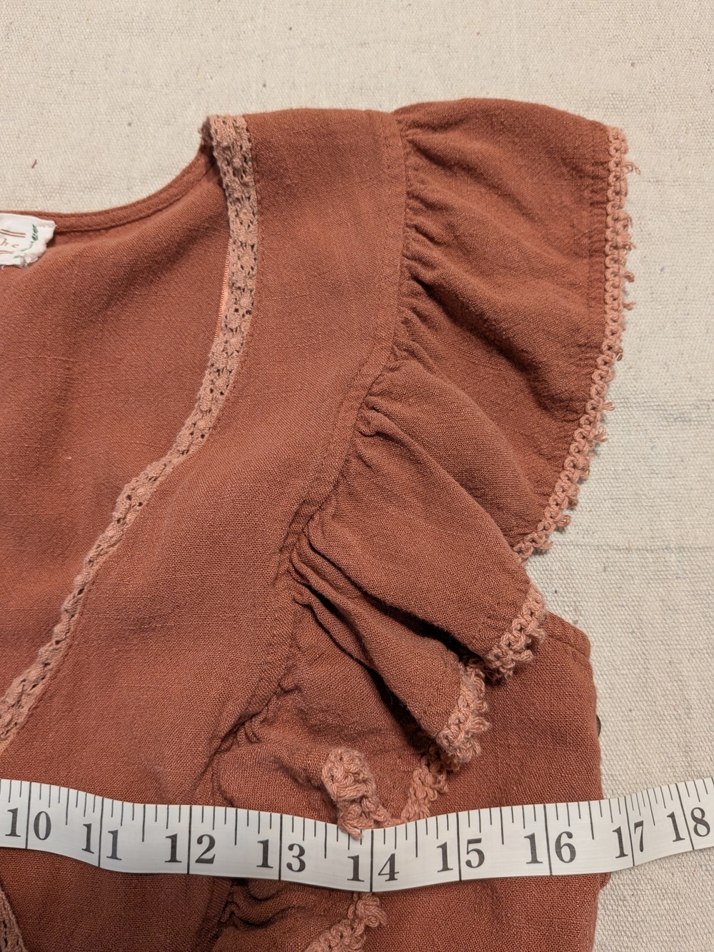 Love Riche Ruffled Flutter Sleeve Croquette Top Boho - Picture 9 of 9